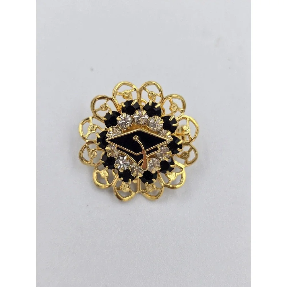 Vintage Gold Tone Graduation Cap Mortarboard Filigree Brooch Pin Rhinestone‎